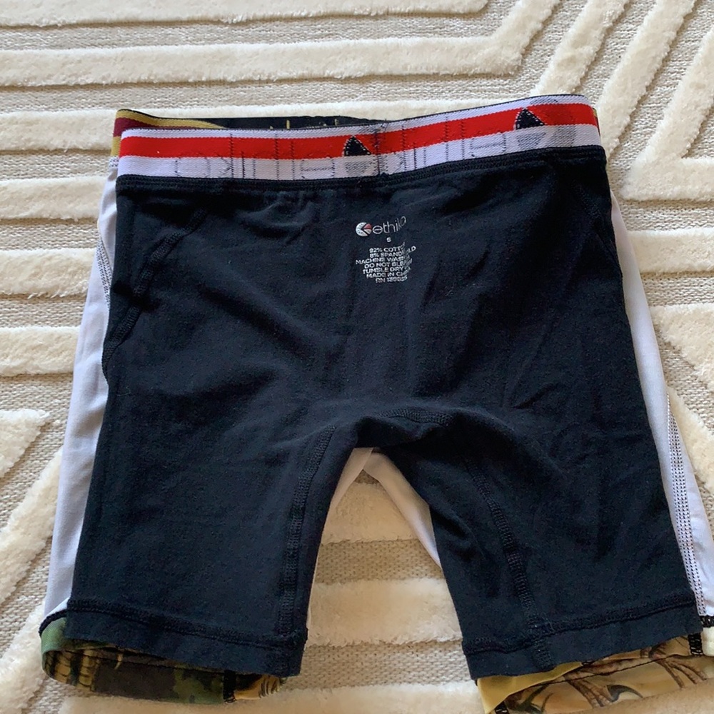 Two ethikas - Picture 11 of 12